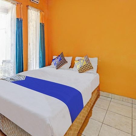 Spot On 90632 Hotel Pelangi Indah Paskal Bandung Exterior photo