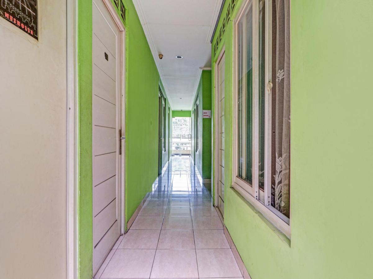 Spot On 90632 Hotel Pelangi Indah Paskal Bandung Exterior photo