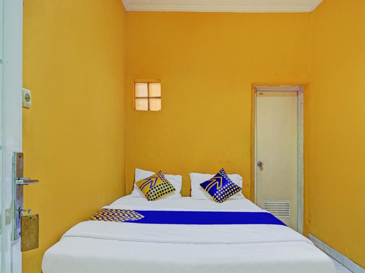 Spot On 90632 Hotel Pelangi Indah Paskal Bandung Exterior photo