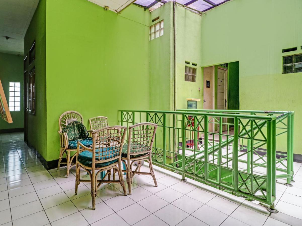 Spot On 90632 Hotel Pelangi Indah Paskal Bandung Exterior photo