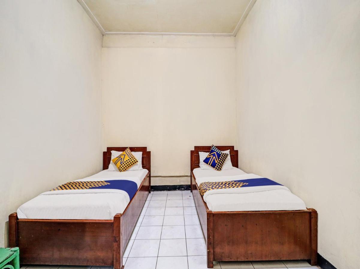 Spot On 90632 Hotel Pelangi Indah Paskal Bandung Exterior photo